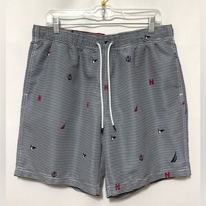 Nautica Swim Trunks Shorts Men’s Large Stripes Anchors Flags  Blue White Red